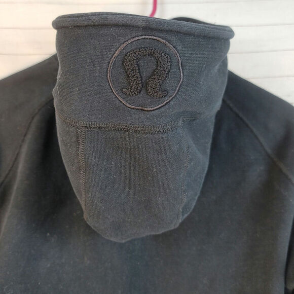 LULULEMON SCUBA FULL ZIP HOODIE IN BLACK, SZ 8/10 - Picture 6 of 11